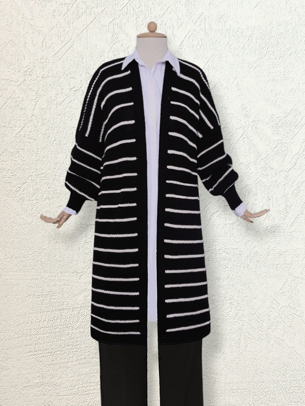 Mid-length flared cardigan